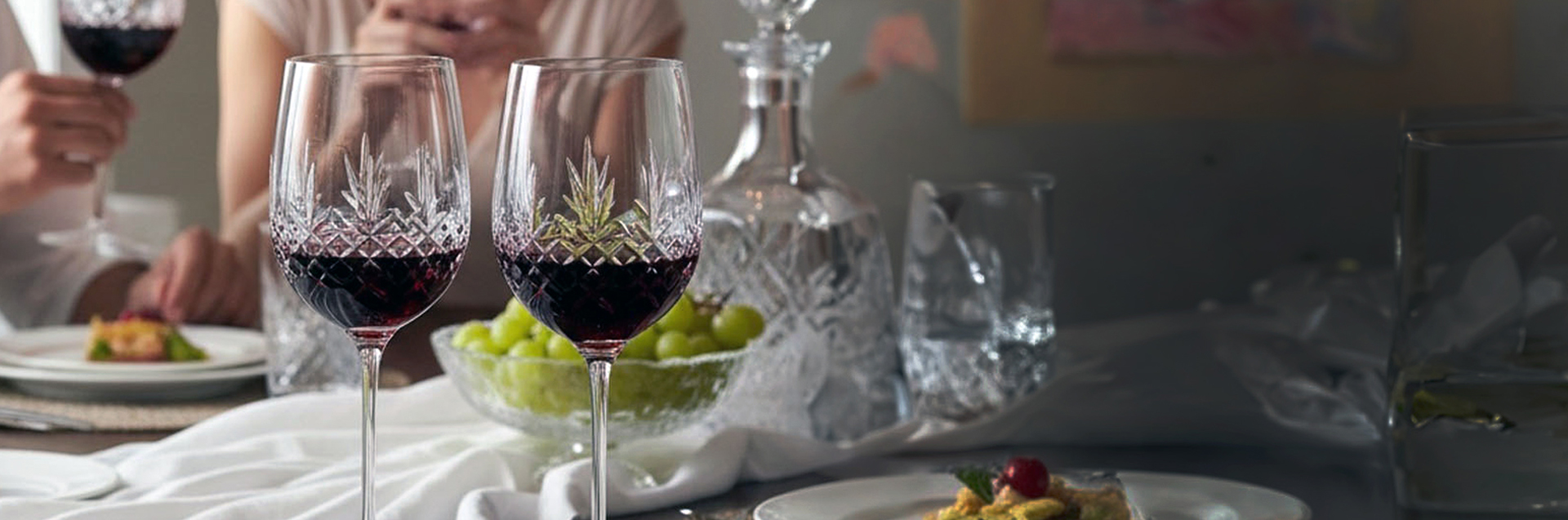 SHOP PREMIUM CRYSTAL WINE GLASSES FOR RED, WHITE, AND ROSÉ. ELEGANT, DURABLE, AND BEAUTIFULLY CRAFTED.