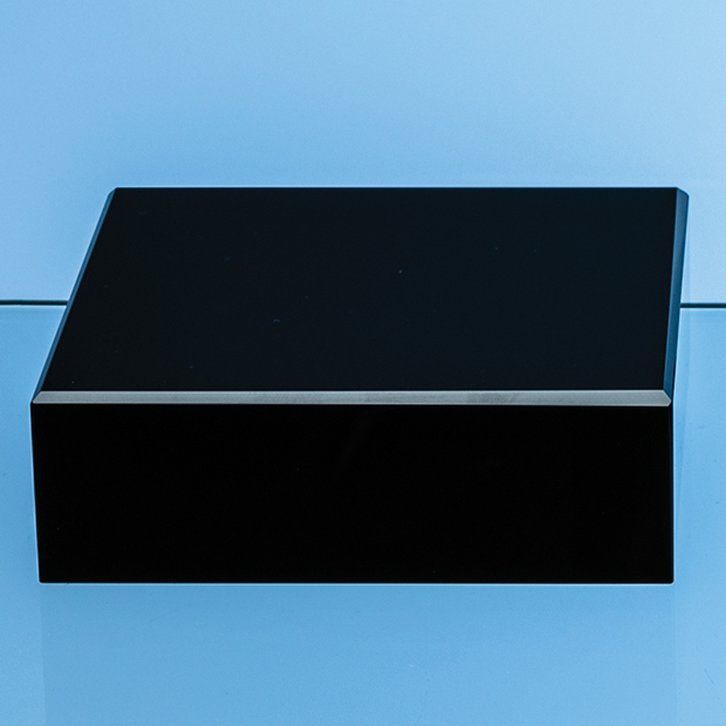 10cm Onyx Black Optical Crystal Square Base